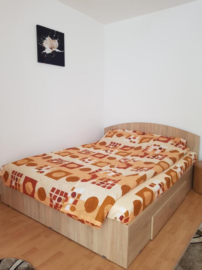 Melody Apartment Алба-Юлія Екстер'єр фото